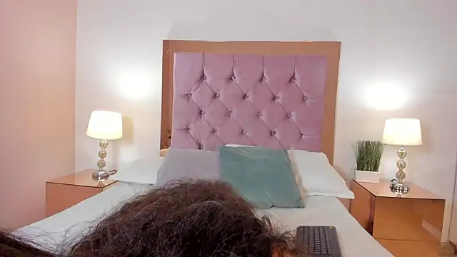 zenda bianchi online show from 10, 1, 2026