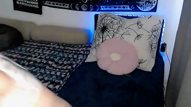 AlienforTwenty online show from 10, 7, 2026