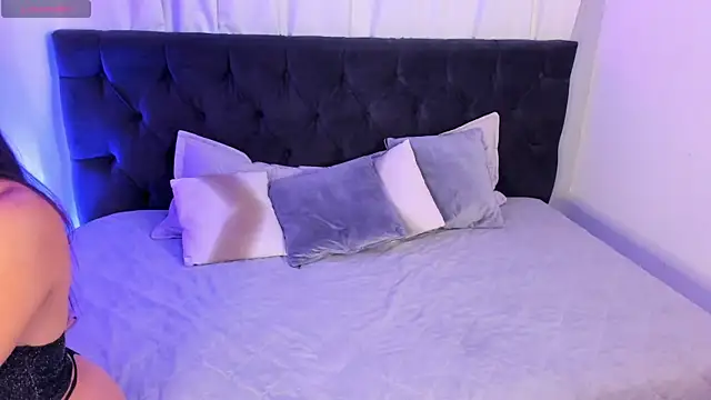 nova velvet online show from 7, 1, 2026