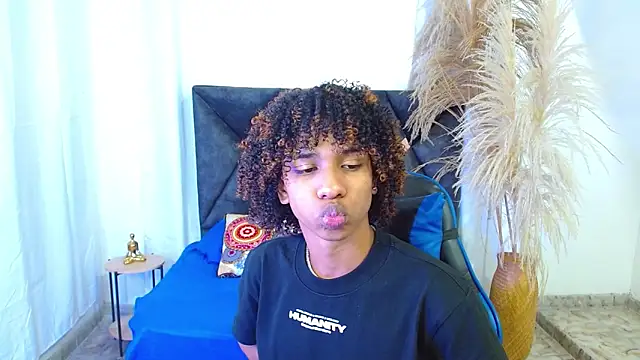 angelll18  online show from 20, 4, 2026