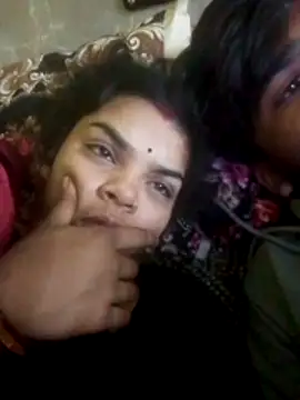 Snapshot of cutee_bhabhi12 chatting on 15, 12, 2025 cutee bhabhi12 online show from 15, 12, 2025