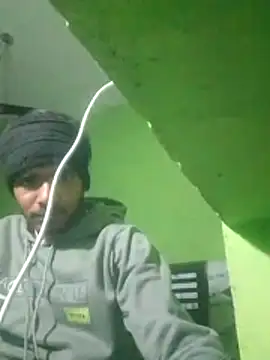 Snapshot of cutee_bhabhi12 chatting on 16, 12, 2025 cutee bhabhi12 online show from 16, 12, 2025