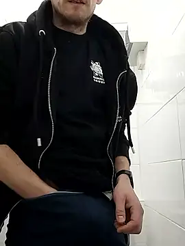 CrookedBunk3527 online show from 14, 1, 2026