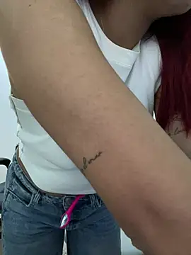 Snapshot of Zarahs_Blare1 chatting on 3, 2, 2026 Zarahs Blare1 online show from 3, 2, 2026