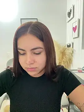 Snapshot of Zarahs_Blare1 chatting on 9, 6, 2026 Zarahs Blare1 online show from 9, 6, 2026