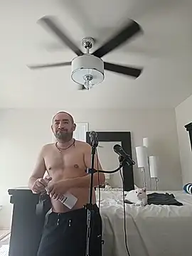 Snapshot of CumDumpPig83 chatting on 21, 3, 2026 CumDumpPig83 online show from 21, 3, 2026