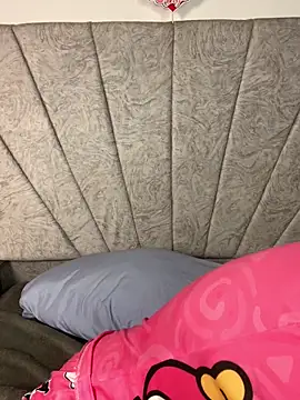 Val12777 online show from 10, 3, 2026