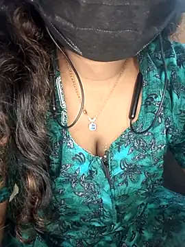 Snapshot of tamilsaisree chatting on 2, 7, 2026 tamilsaisree online show from 2, 7, 2026