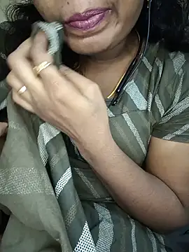 Snapshot of tamilsaisree chatting on 31, 7, 2026 tamilsaisree online show from 31, 7, 2026