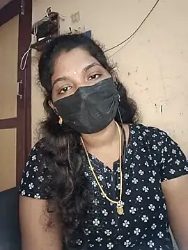 Snapshot of tamilsaisree chatting on 4, 8, 2026 tamilsaisree online show from 4, 8, 2026