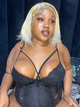 Snapshot of THICKBARBIE32 chatting on 28, 6, 2026 THICKBARBIE32 online show from 28, 6, 2026