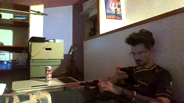 Snapshot of atreus69big chatting on 1, 7, 2026 atreus69big online show from 1, 7, 2026