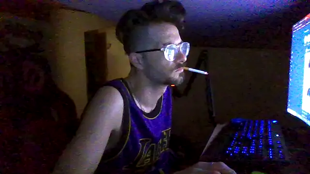 Snapshot of atreus69big chatting on 2, 7, 2026 atreus69big online show from 2, 7, 2026