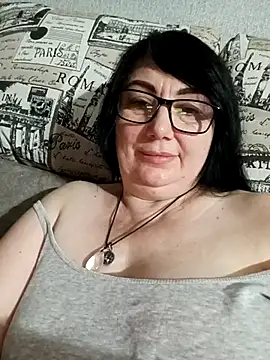 MariSwan222 online show from 4, 7, 2026