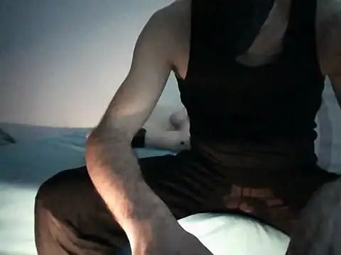 Snapshot of Mikki9233 chatting on 3, 2, 2026 Mikki9233 online show from 3, 2, 2026