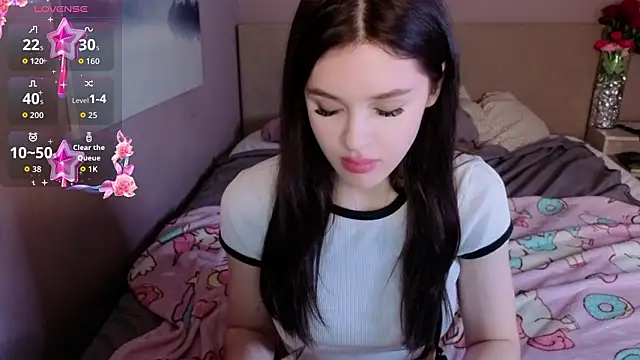 Snapshot of Holly__Bush chatting on 23, 2, 2026 Holly Bush online show from 23, 2, 2026