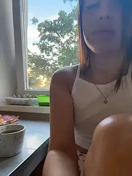 Snapshot of Lira_Fayeee chatting on 12, 6, 2026 Lira Fayeee online show from 12, 6, 2026