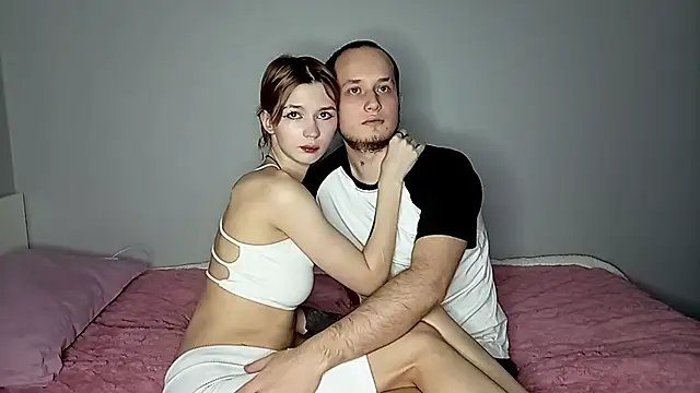 Pearl couple online show from 8, 1, 2026