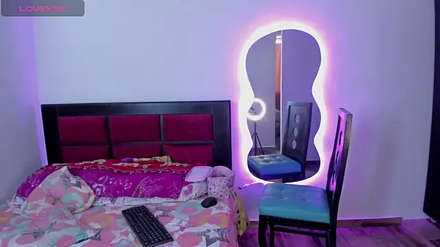 CRISTAL T2 online show from 23, 2, 2026