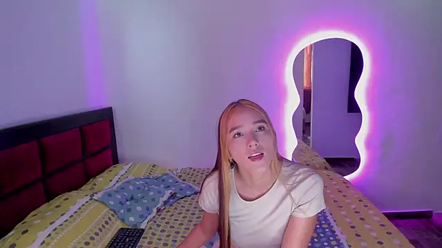 CRISTAL T2 online show from 11, 3, 2026