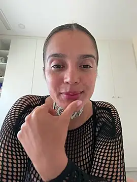 Snapshot of lara_beker chatting on 4, 5, 2026 lara beker online show from 4, 5, 2026