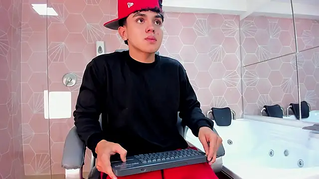  TaylorBlack online show from 21, 3, 2026