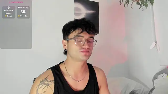 charlie dicker online show from 19, 12, 2025