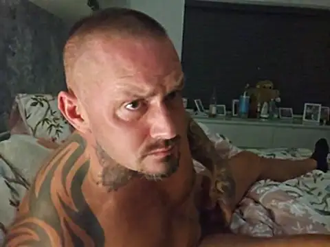 Snapshot of downndirty84 chatting on 20, 5, 2026 downndirty84 online show from 20, 5, 2026