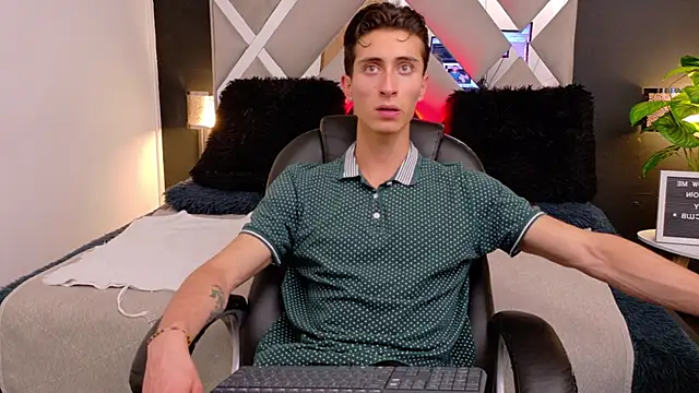 Snapshot of Ithan_Skin chatting on 10, 1, 2026 Ithan Skin online show from 10, 1, 2026