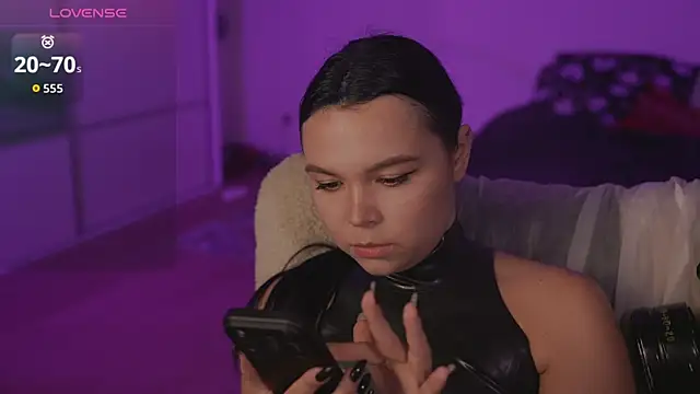 Snapshot of Dominatrix_Alice chatting on 3, 7, 2026 Dominatrix Alice online show from 3, 7, 2026