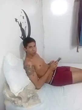 LolaAndBugs  online show from 16, 1, 2026