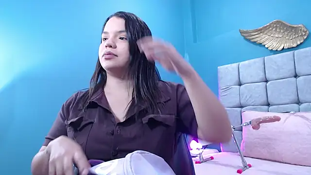 AuraArnau online show from 12, 1, 2026