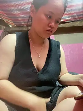 Thanhhuyen001 online show from 21, 12, 2025