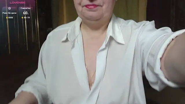 Snapshot of Casey_peach chatting on 25, 4, 2026 Casey peach online show from 25, 4, 2026