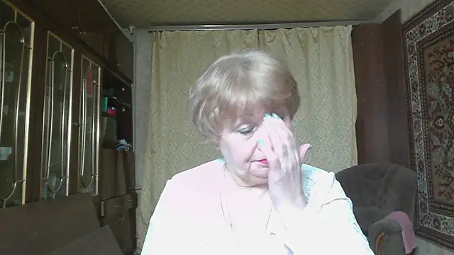 Snapshot of Casey_peach chatting on 12, 5, 2026 Casey peach online show from 12, 5, 2026