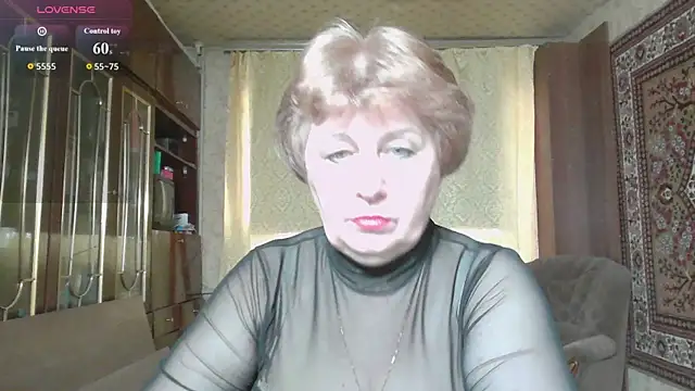 Snapshot of Casey_peach chatting on 10, 7, 2026 Casey peach online show from 10, 7, 2026