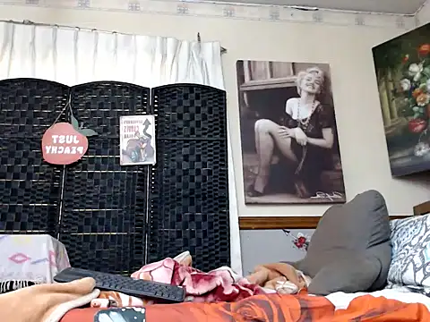 Snapshot of PrurientKitty chatting on 8, 9, 2025 PrurientKitty online show from 8, 9, 2025