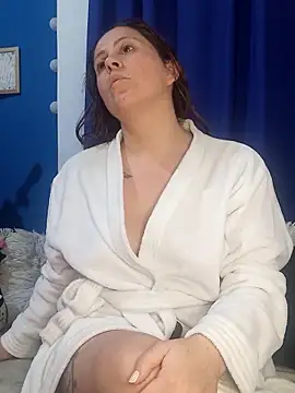 Snapshot of SofiEsteves chatting on 24, 5, 2026 SofiEsteves online show from 24, 5, 2026