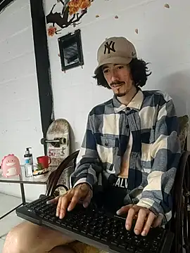 Snapshot of sk8-boy chatting on 6, 1, 2026 sk8-boy online show from 6, 1, 2026