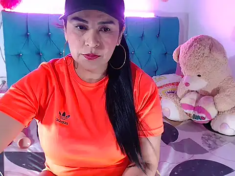 MarilynRoxy online show from 15, 1, 2026