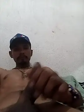 Snapshot of Leonidasz13auh chatting on 22, 2, 2026 Leonidasz13auh online show from 22, 2, 2026