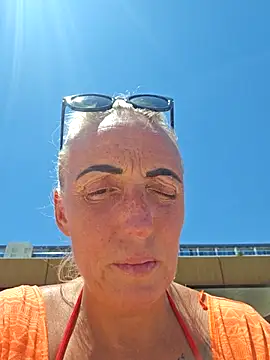 Snapshot of theblondecocklover chatting on 30, 6, 2026 theblondecocklover online show from 30, 6, 2026