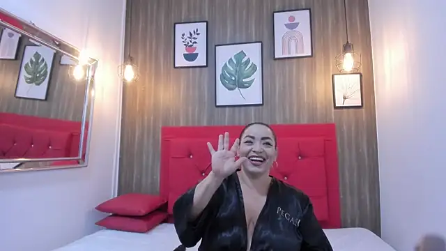 meggancurvy online show from 19, 3, 2026