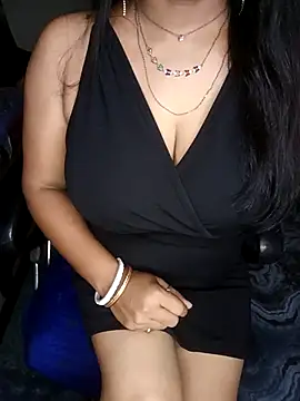 Snapshot of MAHI066 chatting on 5, 5, 2026 MAHI066 online show from 5, 5, 2026
