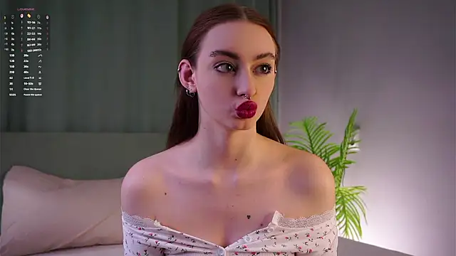 Snapshot of BeckiMacreno chatting on 7, 2, 2026 BeckiMacreno online show from 7, 2, 2026