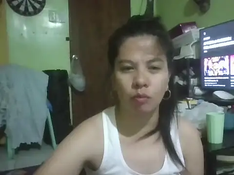 Snapshot of annawet chatting on 7, 5, 2026 annawet online show from 7, 5, 2026