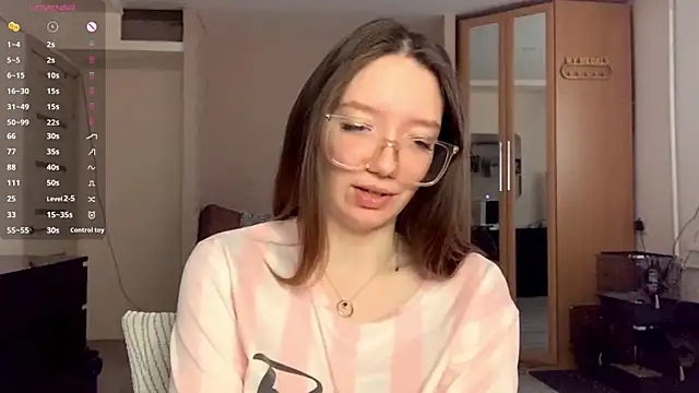 CletaMaciejewski online show from 8, 1, 2026