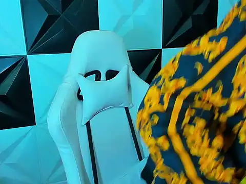 Boy tatto77 online show from 20, 12, 2025