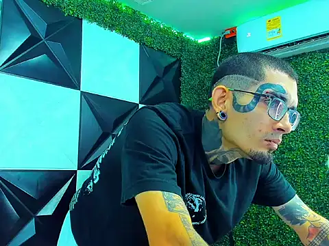 Boy tatto77 online show from 15, 4, 2026