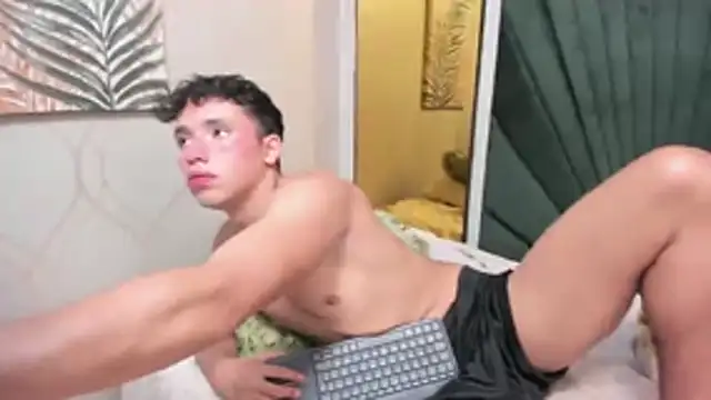 wildboy22  online show from 10, 1, 2026